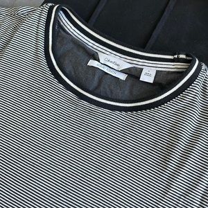 Calvin Klein – Liquid Touch Stripe Tee